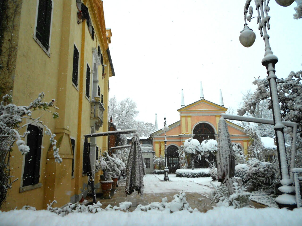 CENE AZIENDALI IN VILLA ROVIGO TEL 3914881688