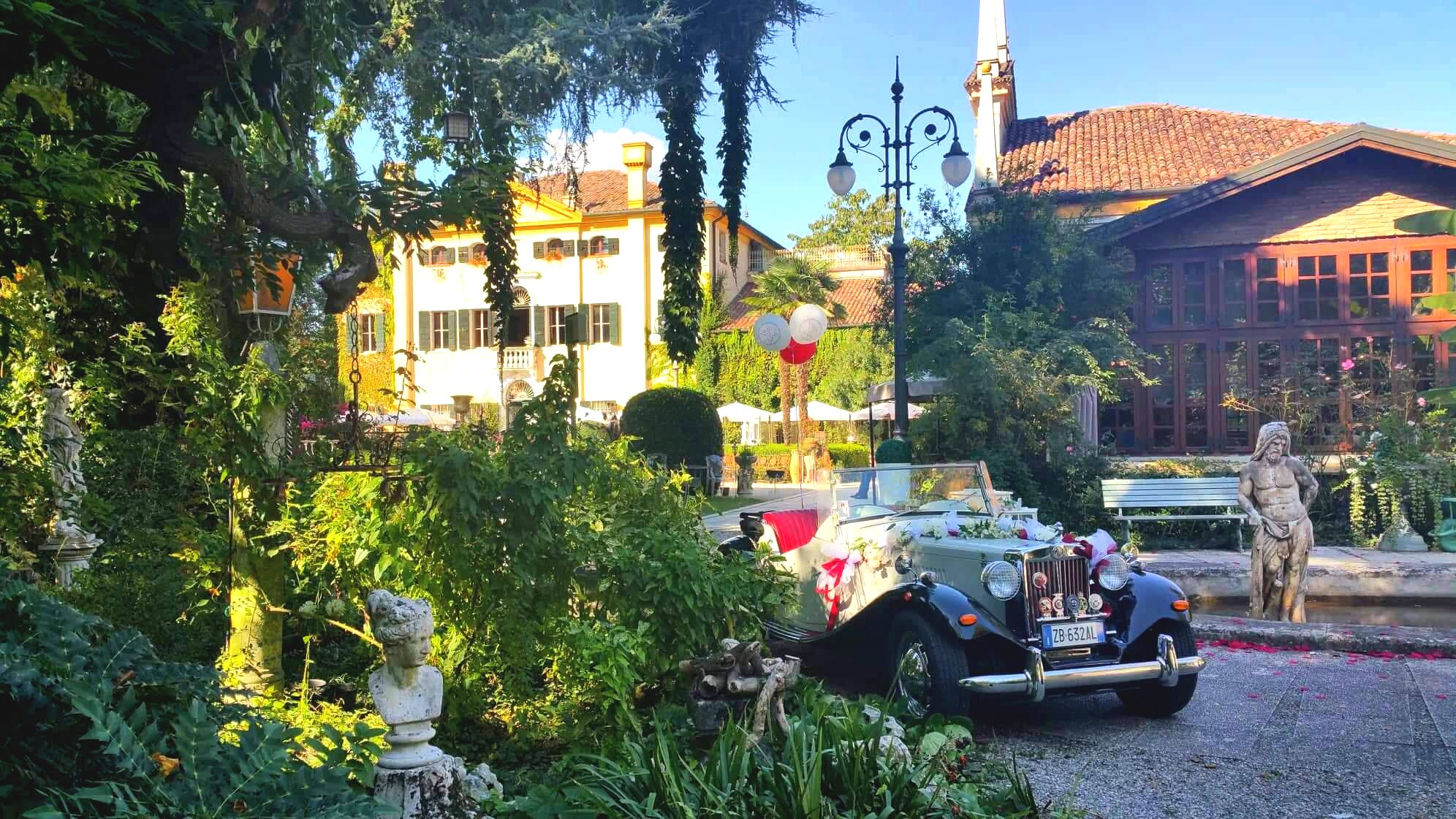 Matrimonio in Villa Ferrara: Villa Selmi.